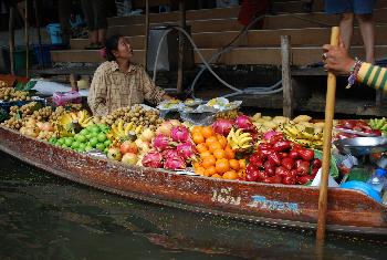 Damnoen Saduak Floating Market & Maeklong Zugmarkt - Bild 1